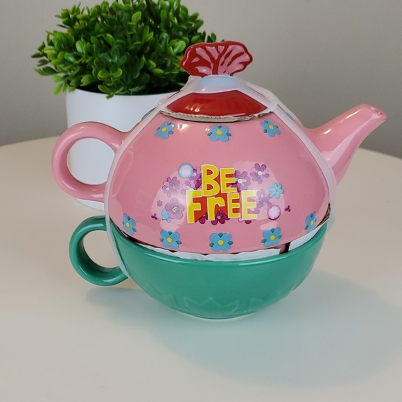 Trolls2 stacking ceramic tea. - Picture 2 of 4